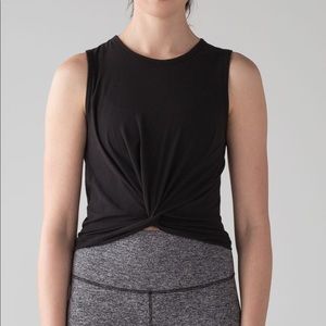 Lululemon tank